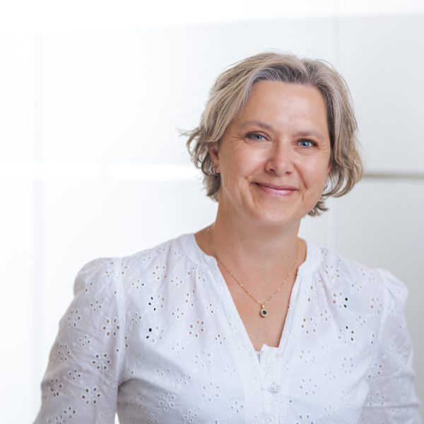 P.E.N. (Liesbeth) de Graaf